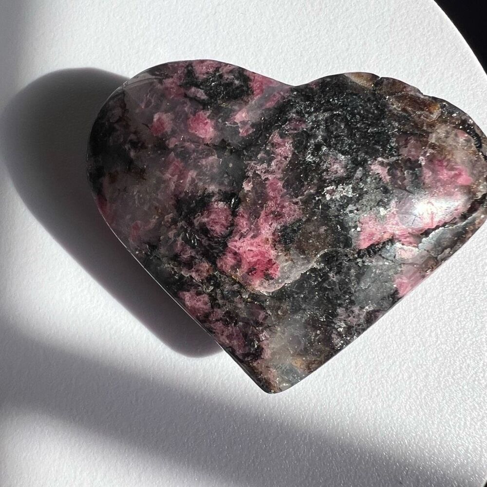 Icy Rhodonite Crystal Heart Carving - Picture 3 of 12